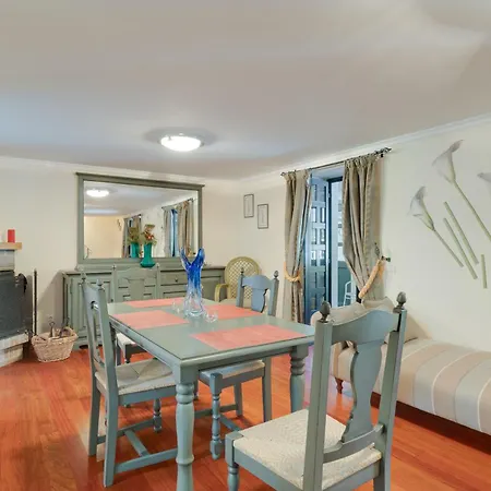 Quinta Dos Abutitos Holiday home Santo Antonio da Serra